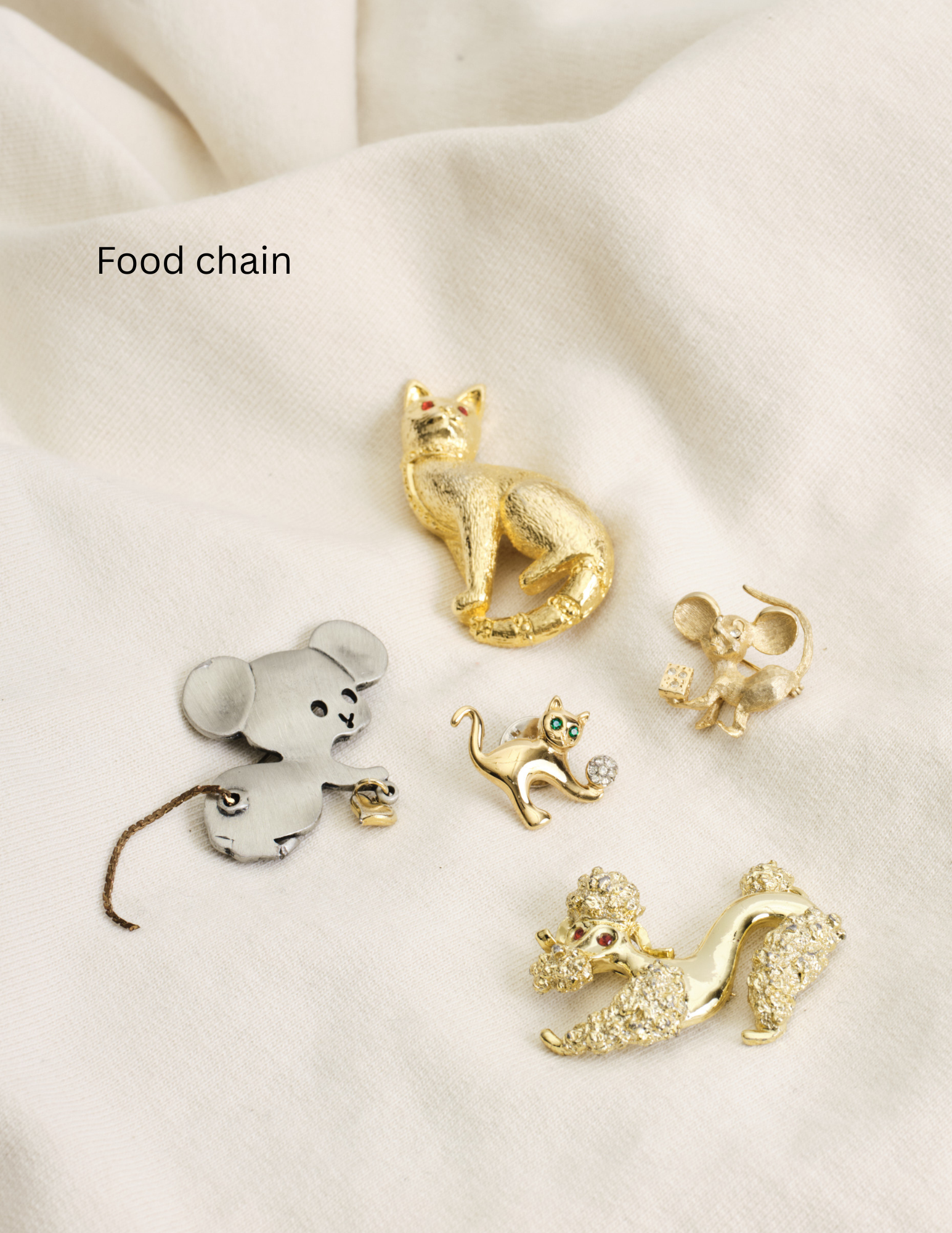 Vintage brooches | Clusters of 5 | 18 Curated Collections