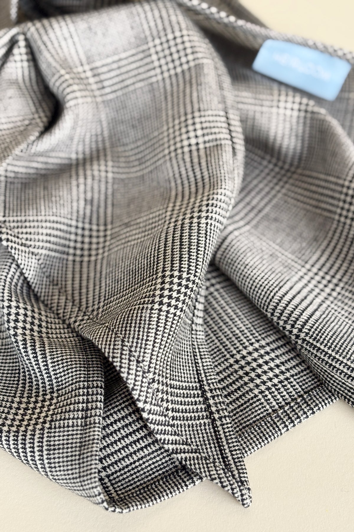 Sieff kerchief | Black Check