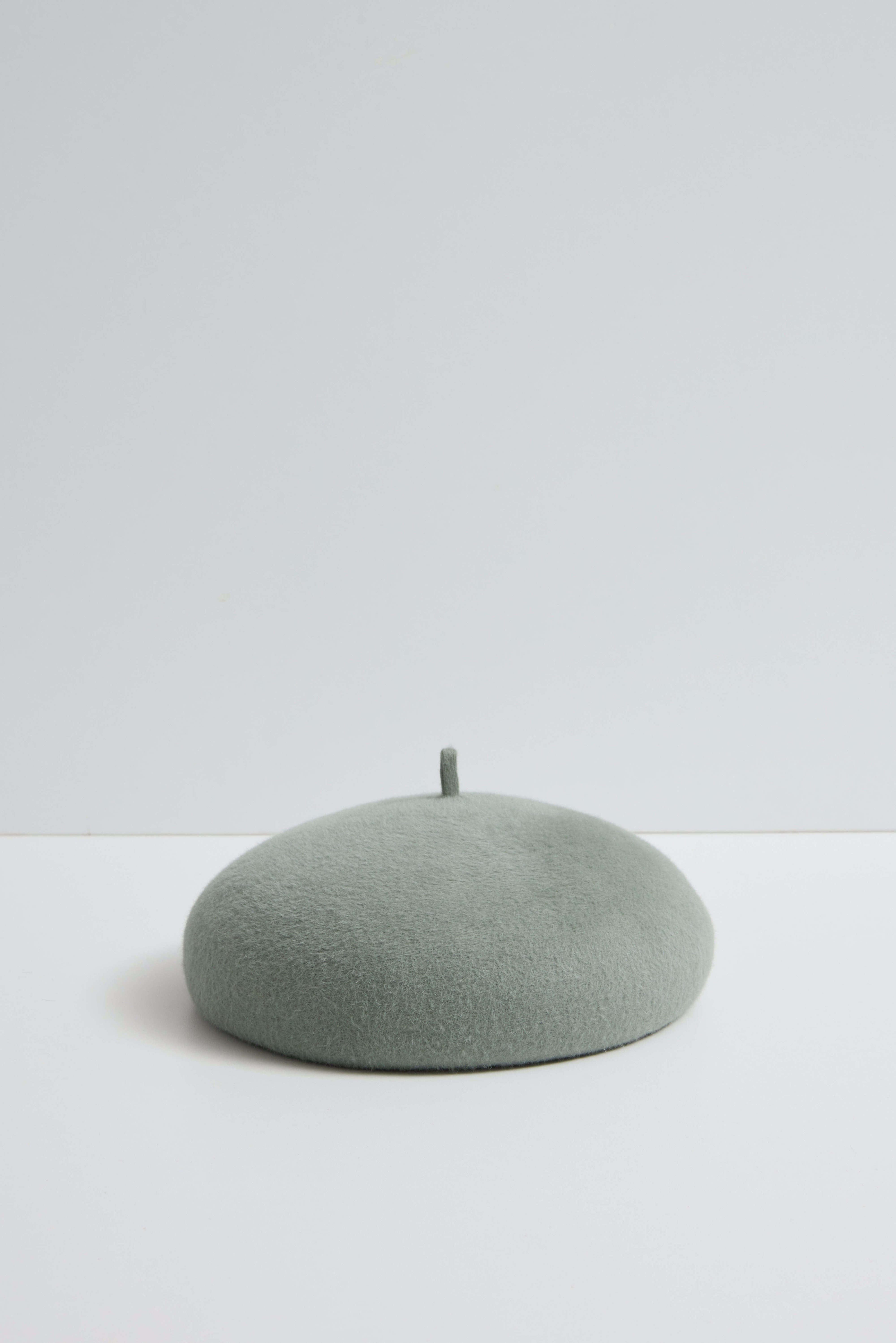Medulla - A Modern, Minimalist Beret with Hidden Elastic for Secure Fit - Sage green