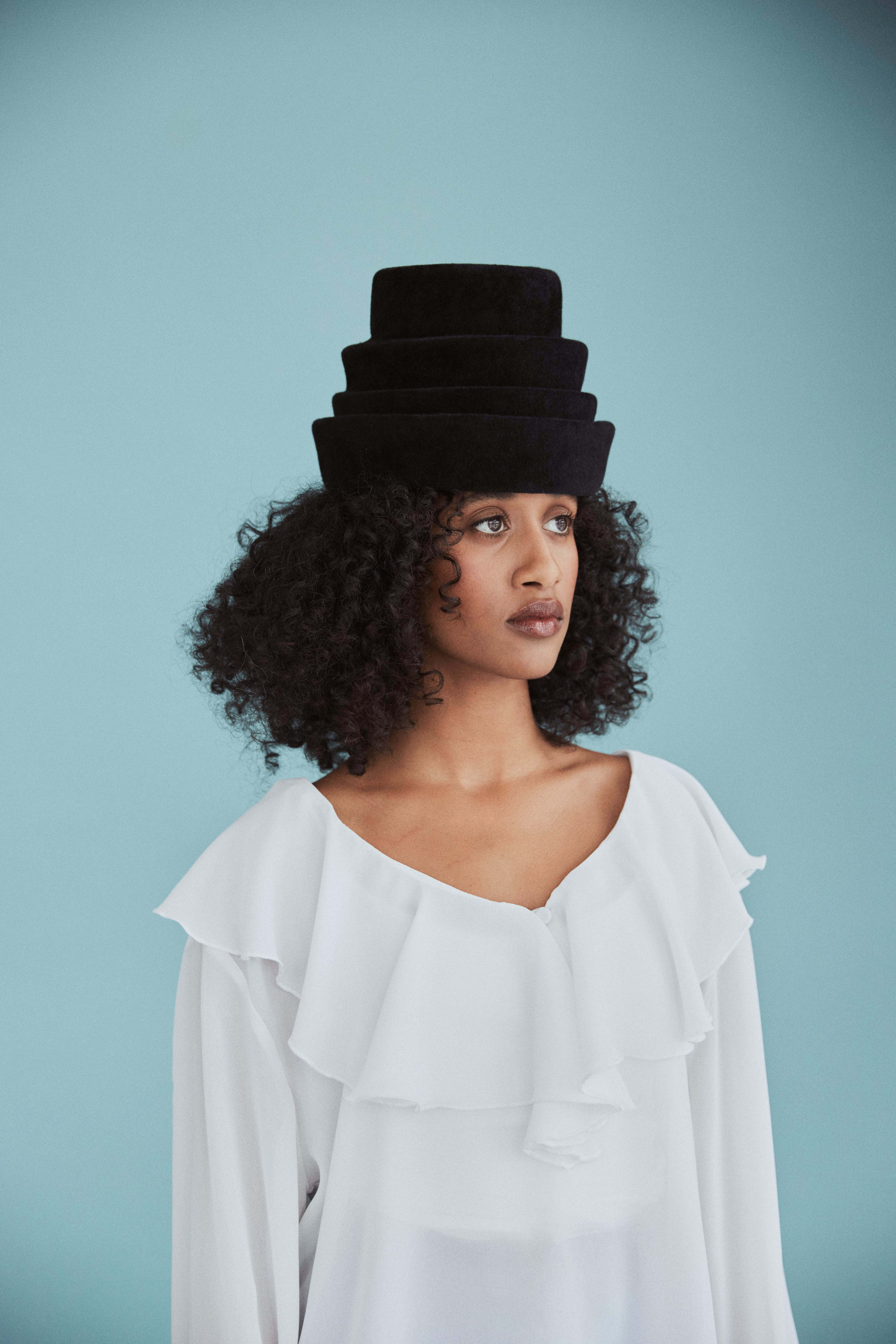 Steppe | Tiered Statement Felt Hat | Black