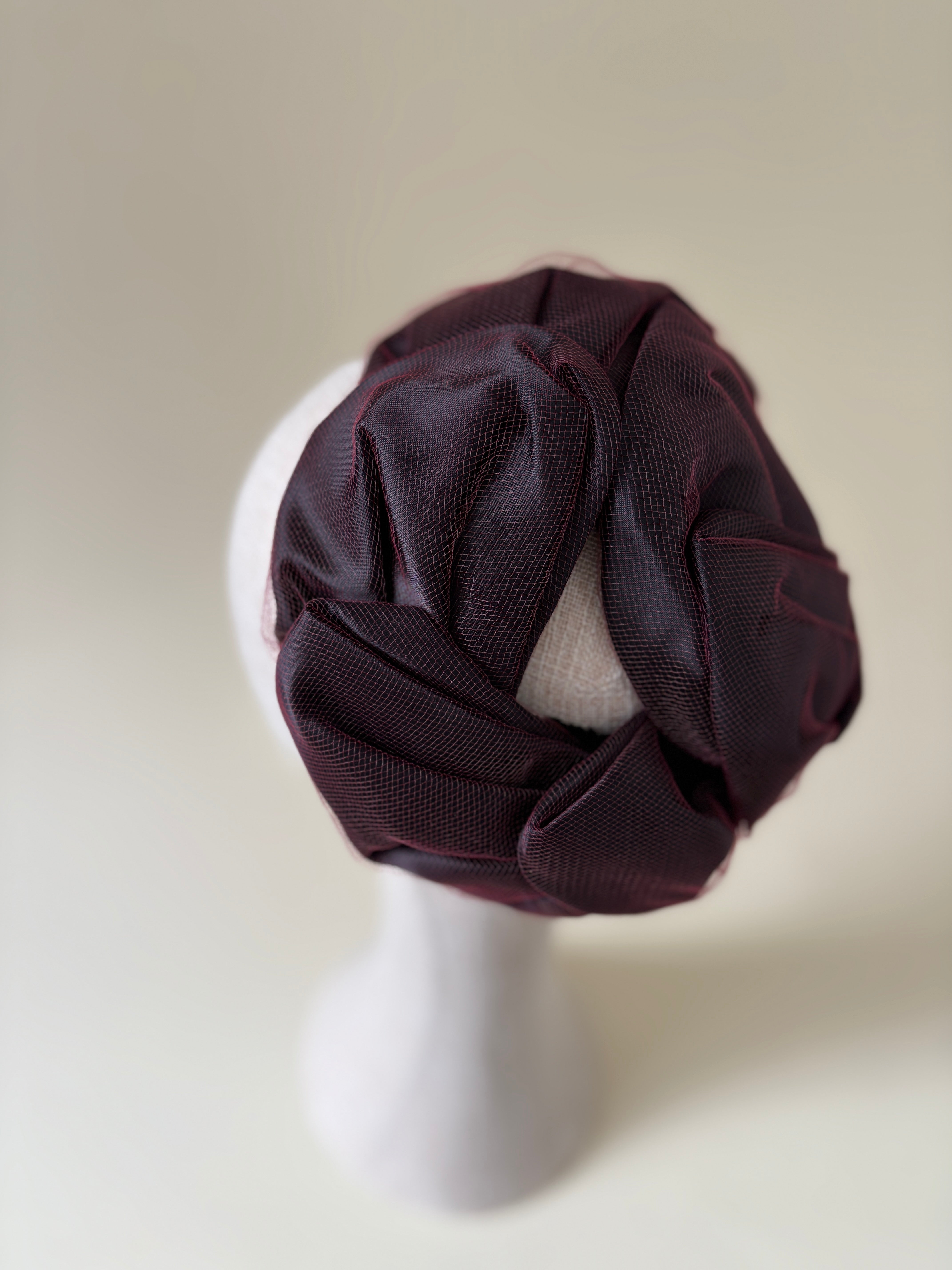 Vintage hat #069 | 1950's Burgundy cocktail hat