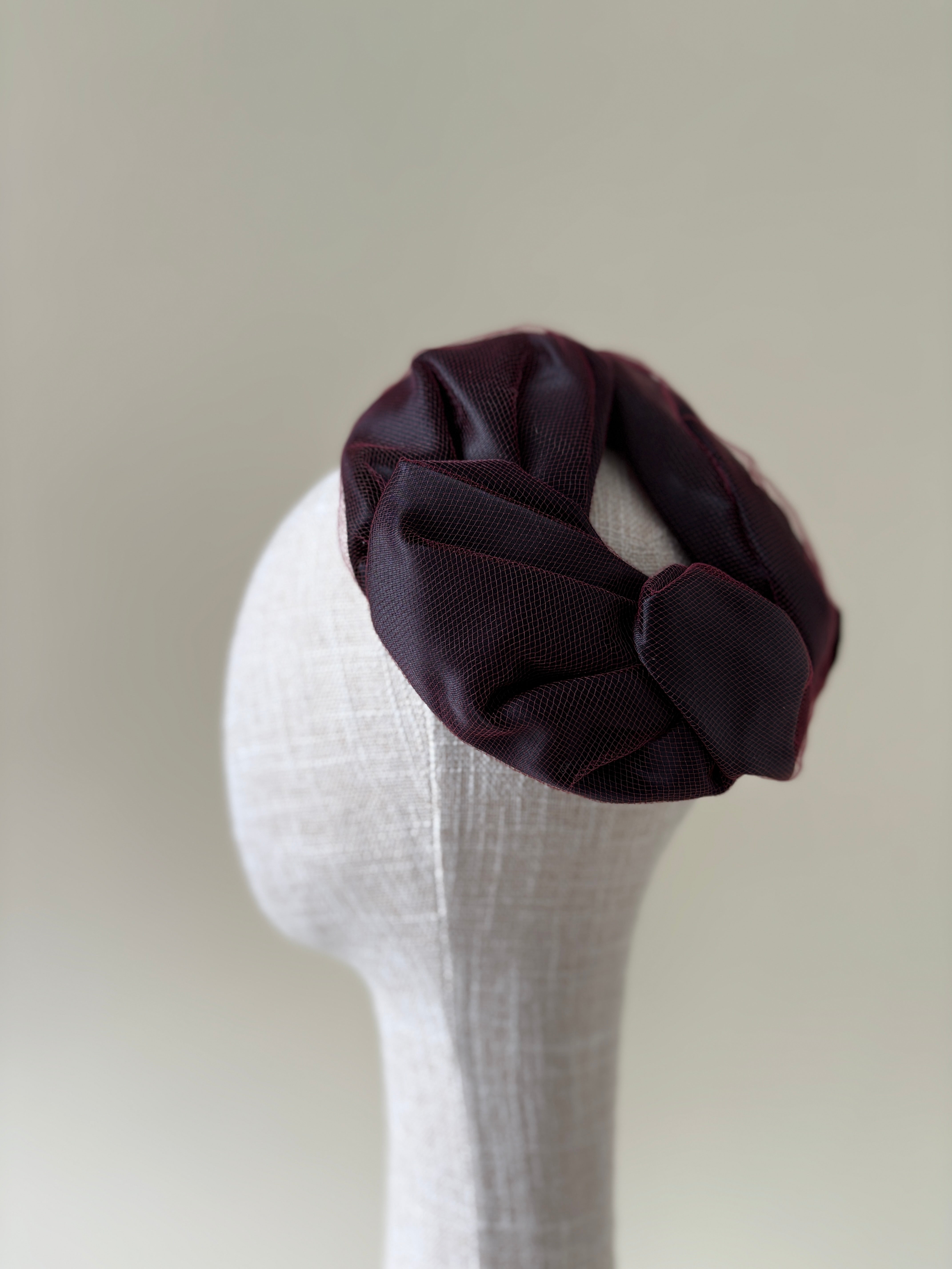 Vintage hat #069 | 1950's Burgundy cocktail hat