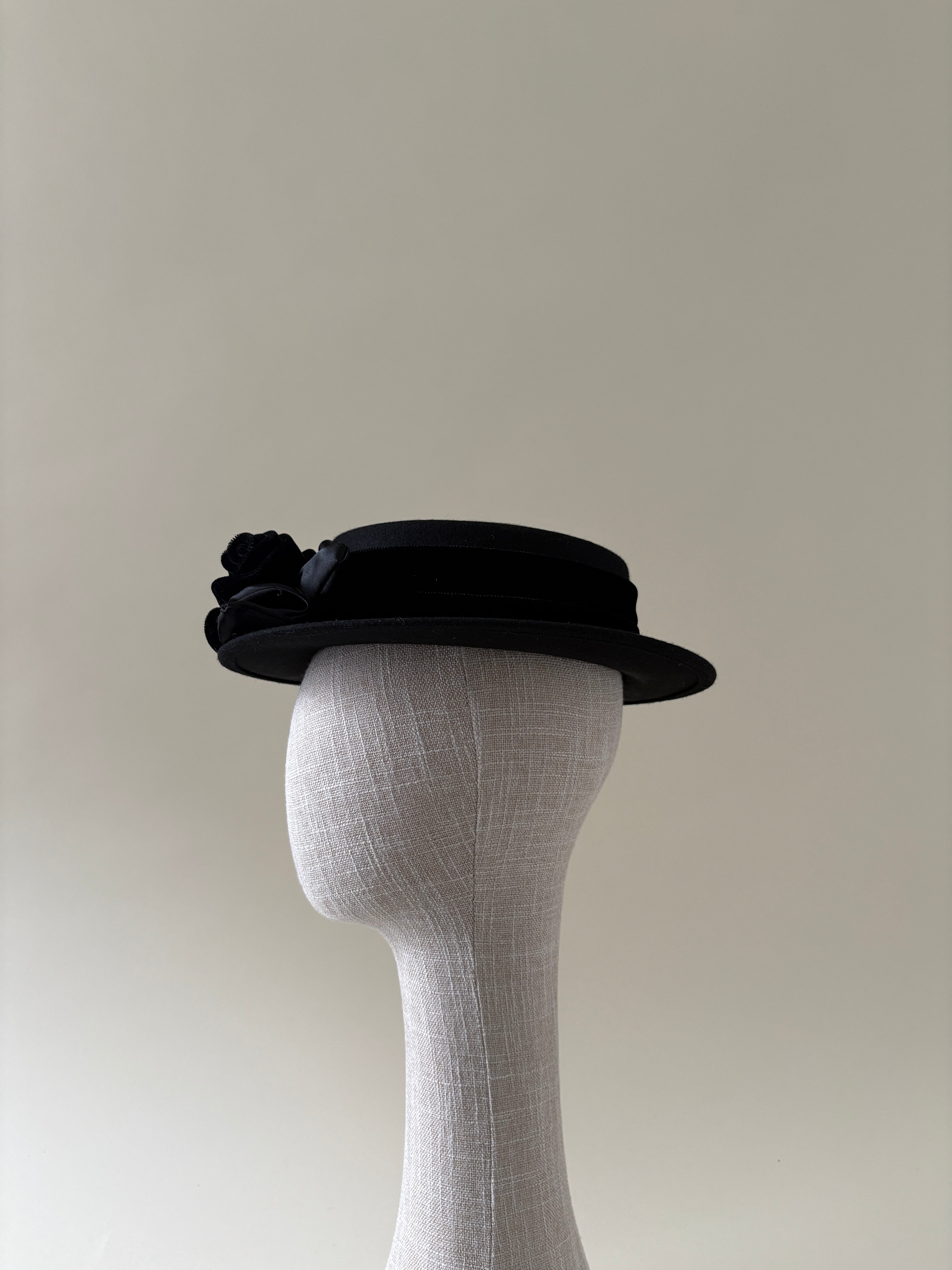 Vintage hat #066 | 1990's Black wool felt boater with velvet and satin trims