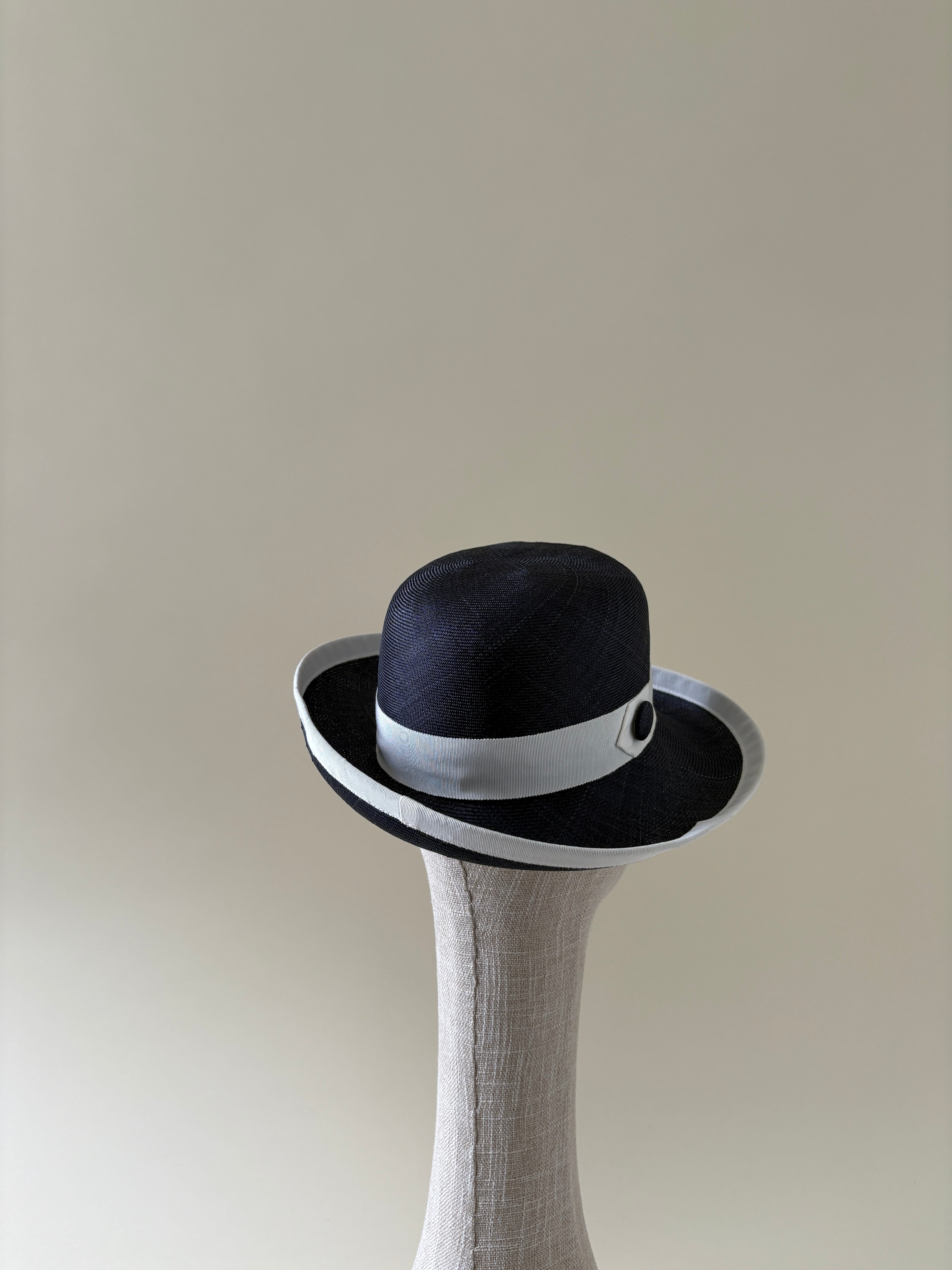 Vintage hat #003 | 1980's Navy and white straw hat