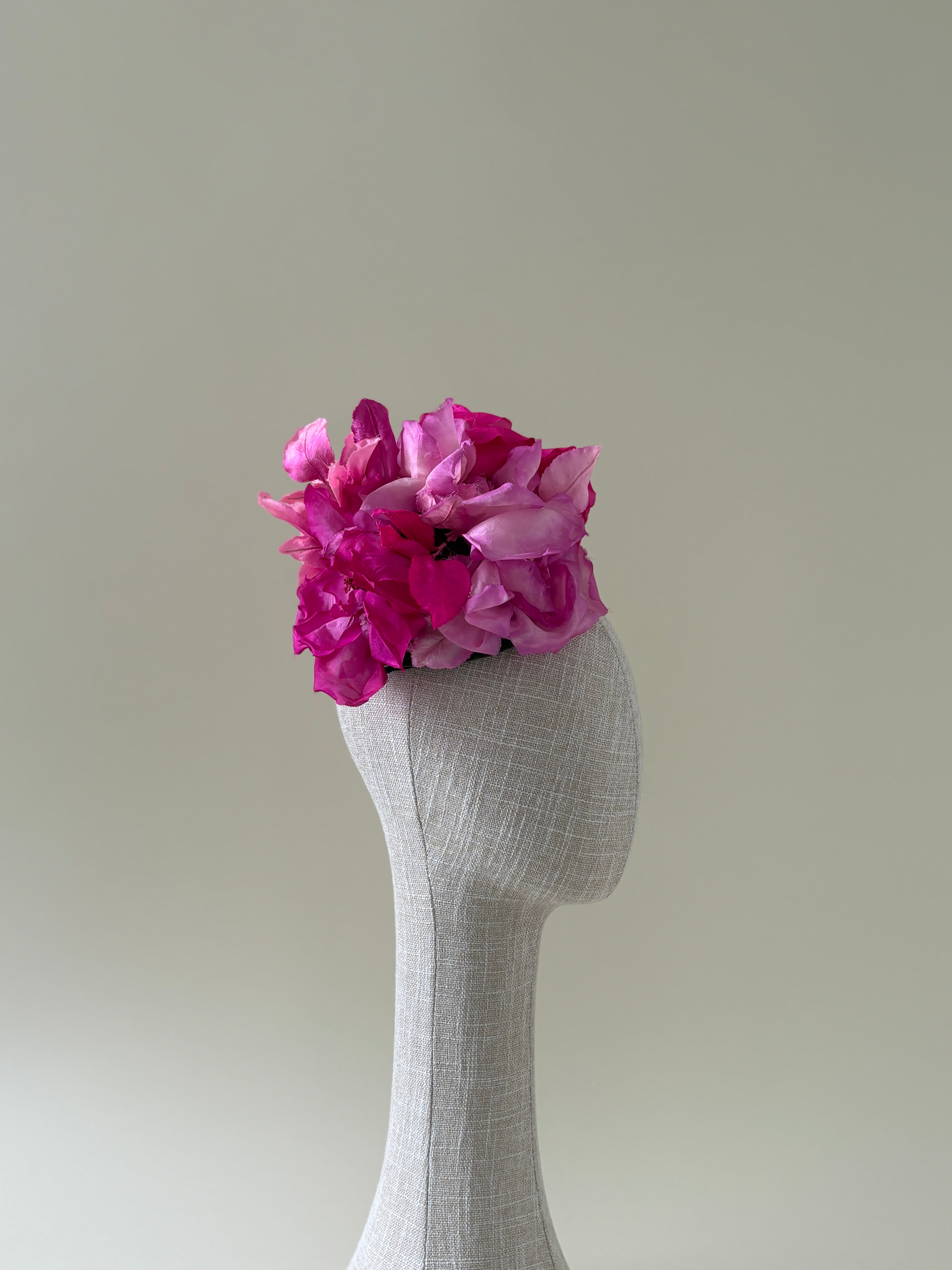 Vintage hat #007 | 1940's pink silk flower fascinator
