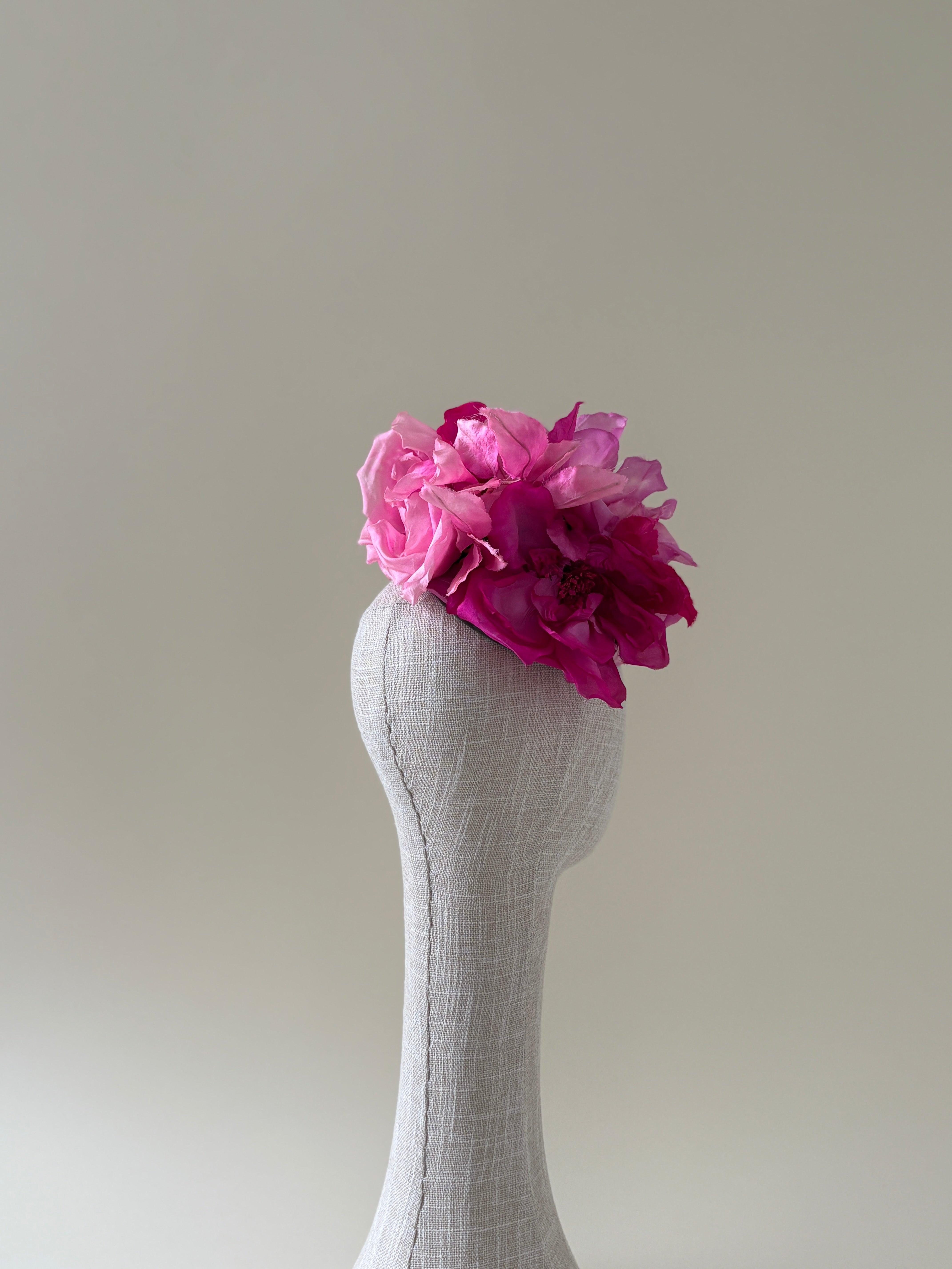 Vintage hat #007 | 1940's pink silk flower fascinator