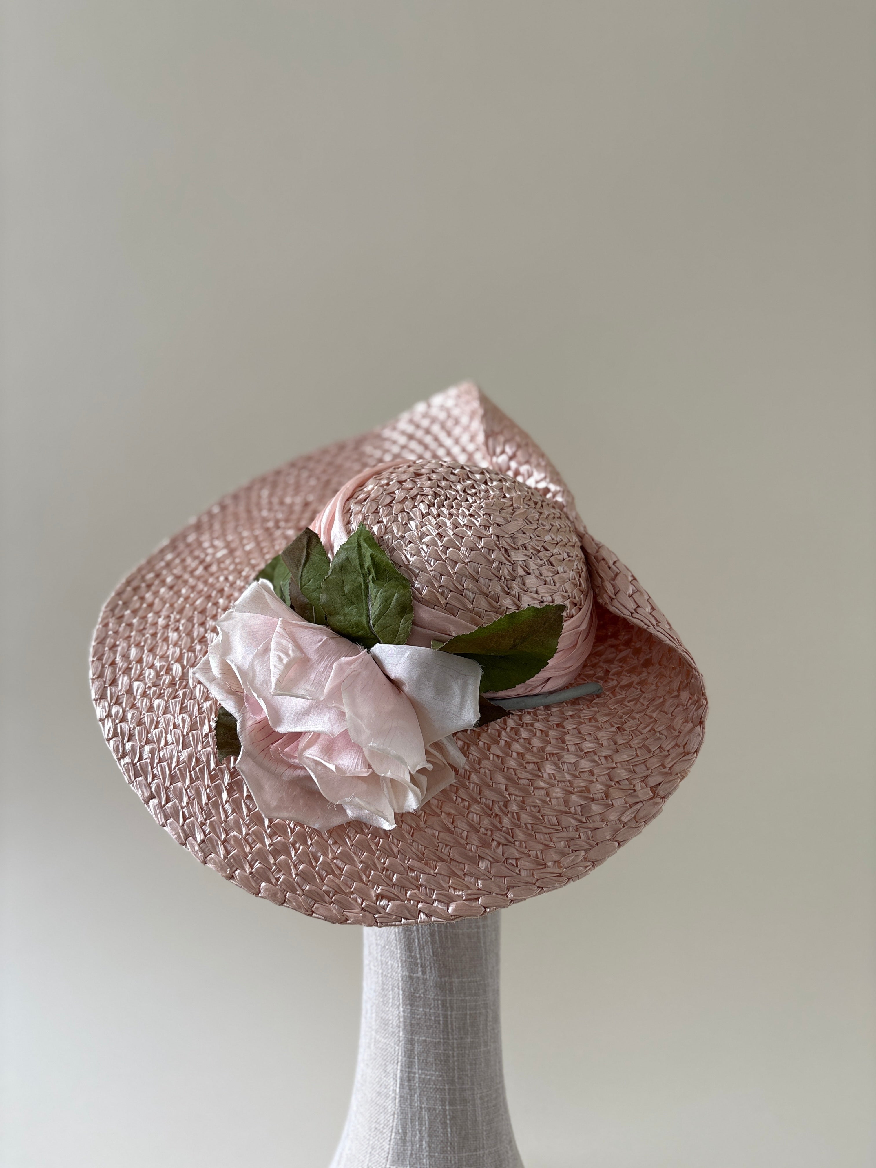 Vintage hat #020 | 1970's wide pink straw hat with silk flowers