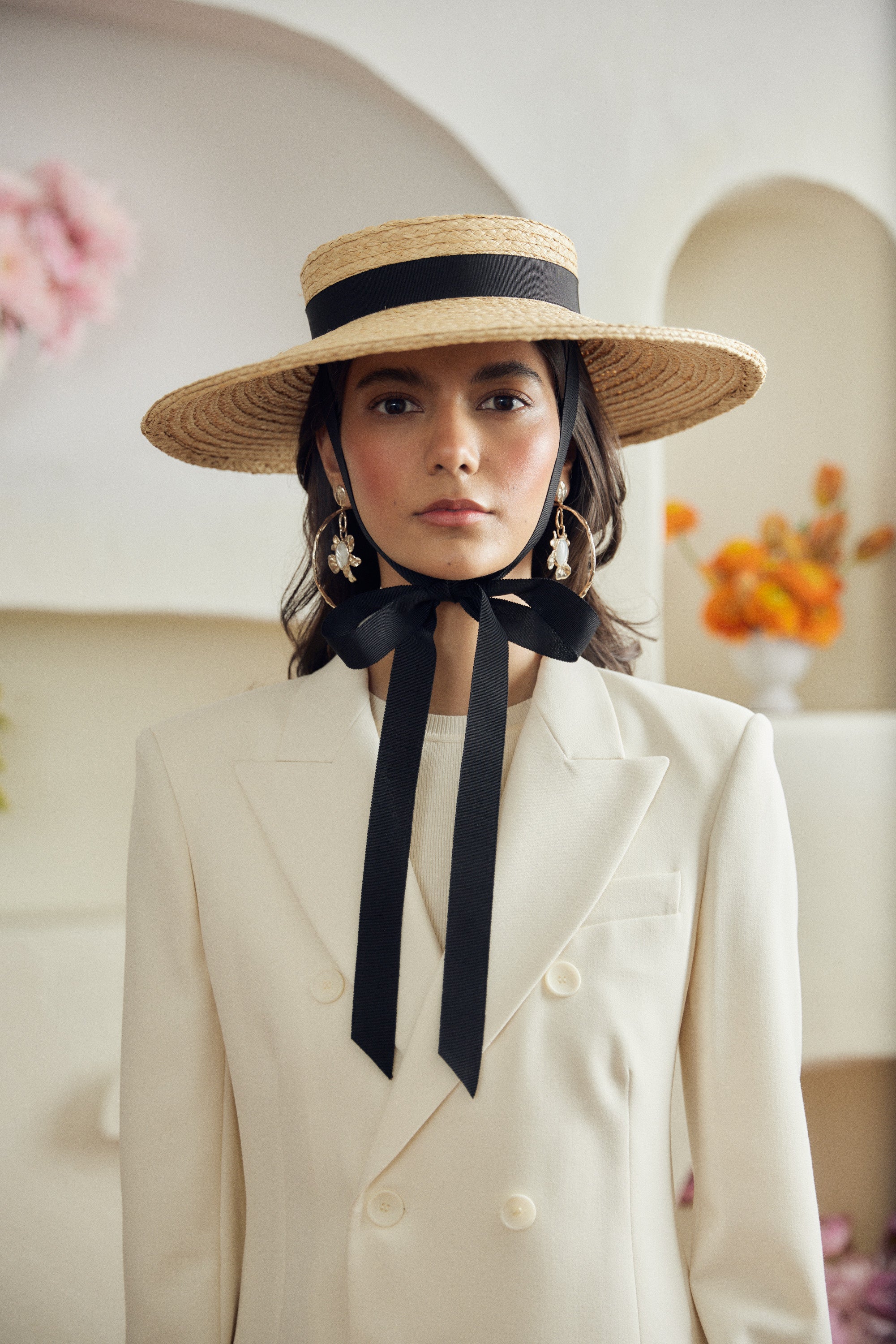 Beaton straw hat - Removable ribbon in black