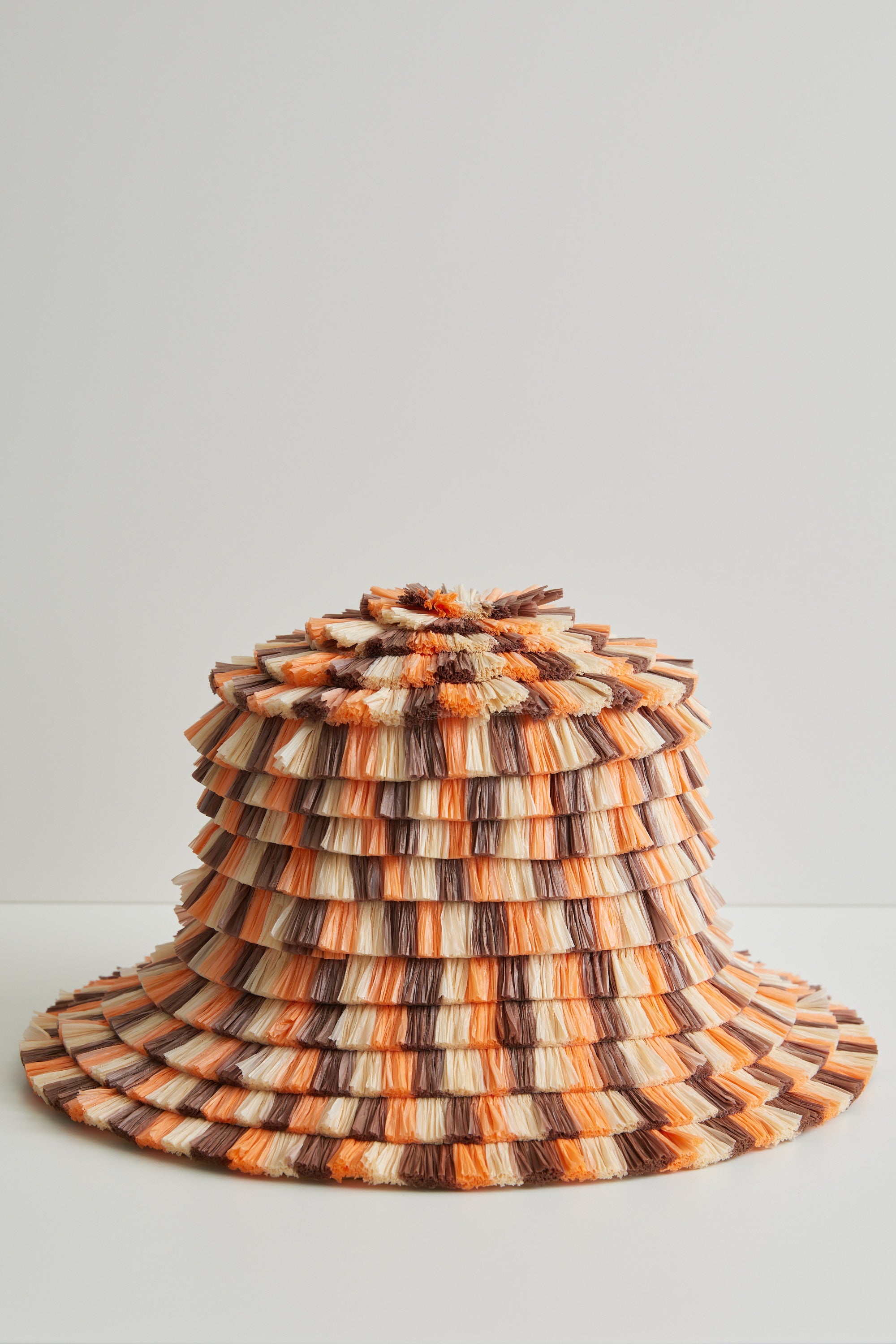 Chrysanthemum straw hat - Orange and brown straw fringe